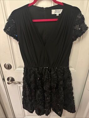 Badgley Mischka Black Sequin Floral Short Dress size Medium M gothic glam